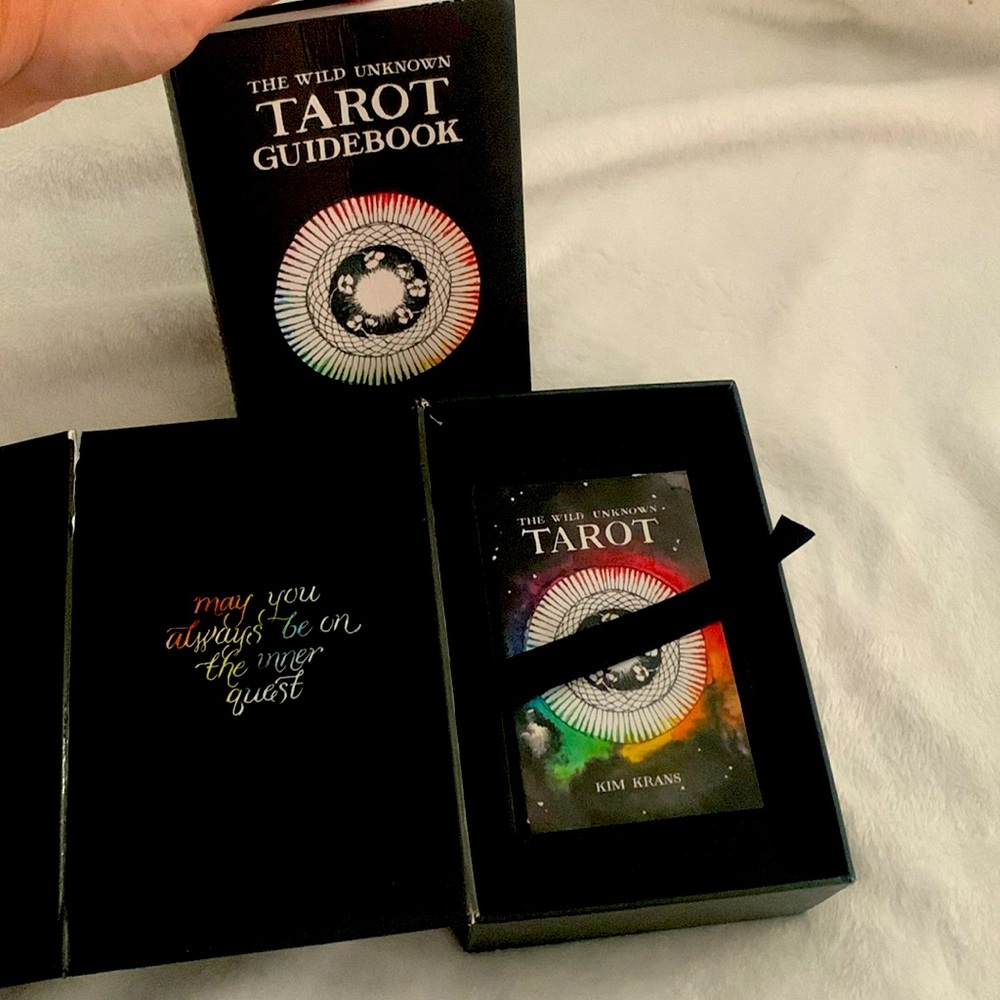 The wild unknown Tarot kit. Tarot cards , book and box. Witchy stuff.